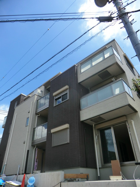 ヒルズ中山手の外観