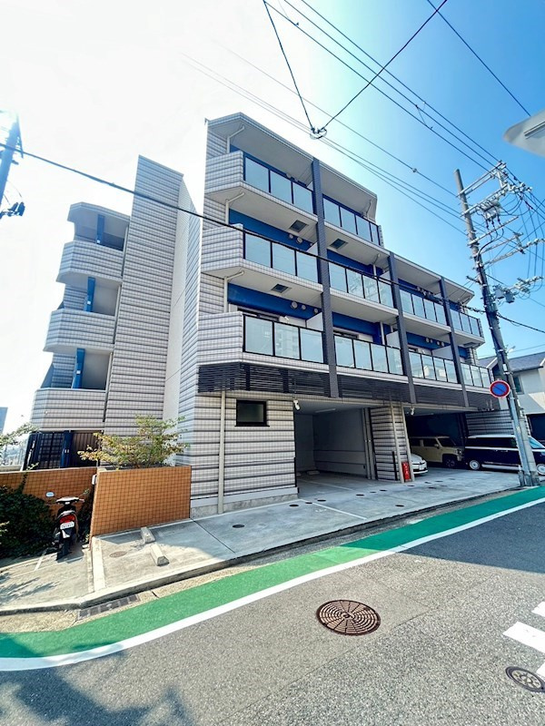 ファーストフィオーレ三宮イーストⅡの外観