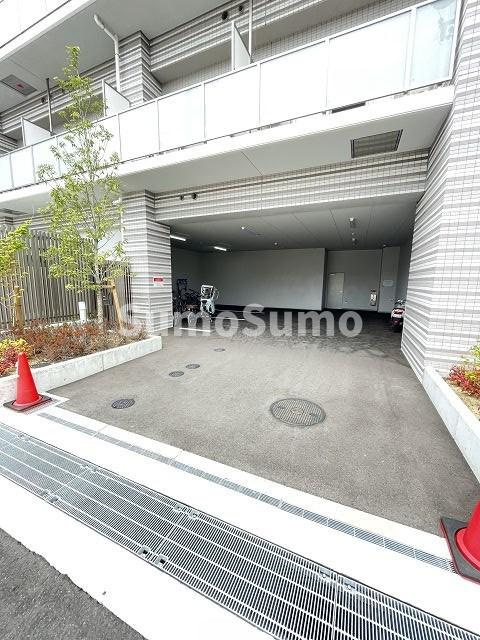 ピネータテラス武庫之荘の駐車場