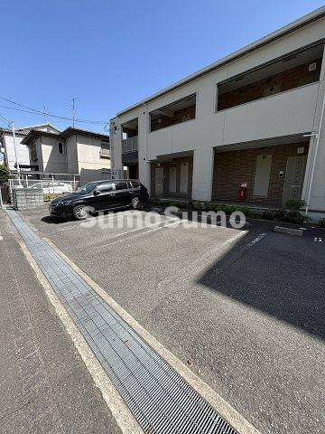 ピュアハート武庫之荘の駐車場