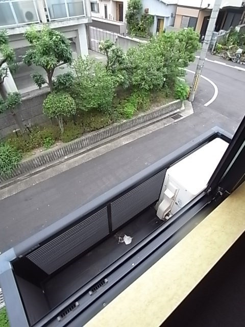 レオパレスウィル鳴尾のバルコニー