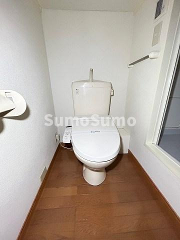 レオパレスルミエールのトイレ|コンパクトで使いやすいトイレです