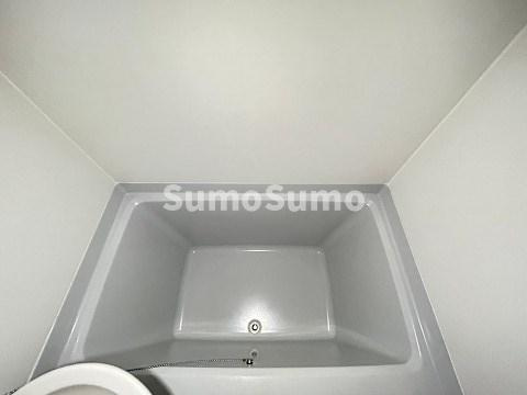 レオパレスルミエールの浴室|日々の疲れを癒すお風呂付です