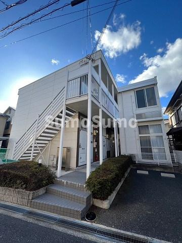 レオパレスルミエール