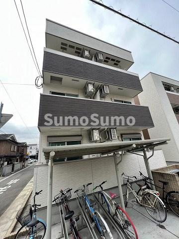 フジパレス出屋敷Ⅲ番館の外観|おしゃれな外観です