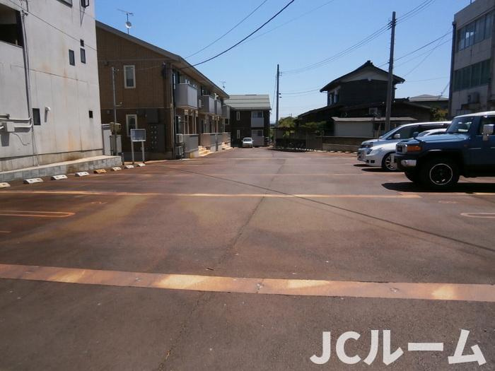 プラムコート木田 Aの駐車場