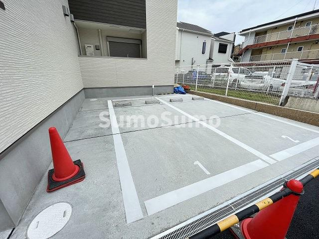フジパレス尼崎ガーデンの駐車場