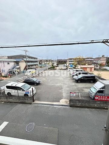 レオパレスミツマツⅦの駐車場