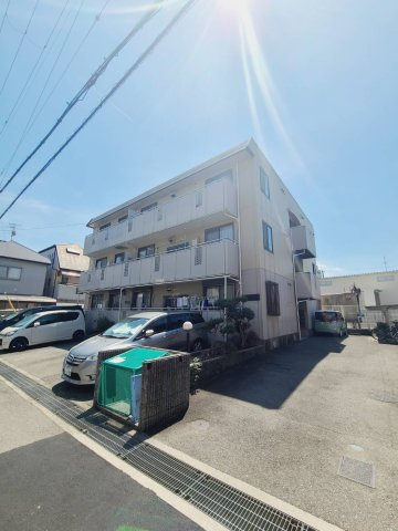 トリヴァンベール門前の外観