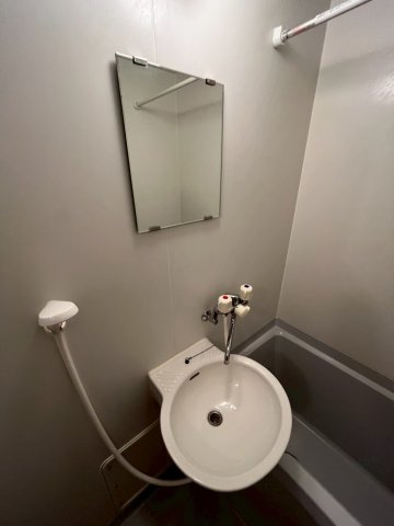 レオパレスいづみの洗面所