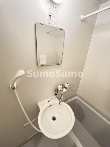レオパレスオービラージュの洗面所