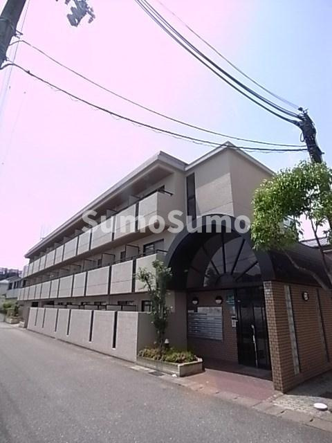 ドムール若山の外観