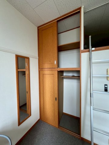 レオパレスいづみの収納
