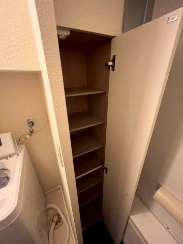 レオパレスいづみの収納
