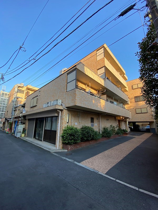 シャトー初台