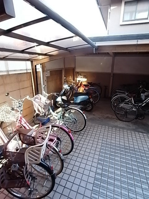 ハイツ百番館1の外観