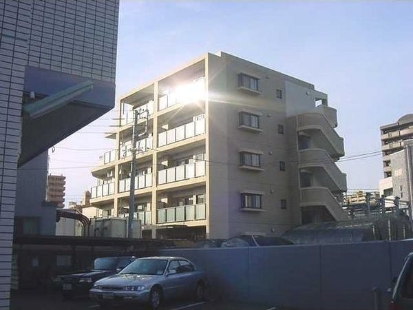 シュロスブルーメ大濠の外観