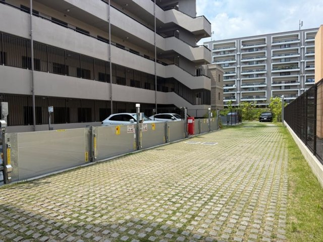 パークシュロス芦屋の駐車場