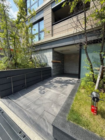 パークシュロス芦屋のエントランス
