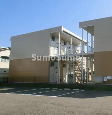 レオパレスクレール福田の駐車場