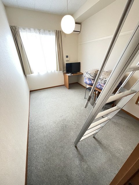 レオパレスベル芦屋の居間・リビング