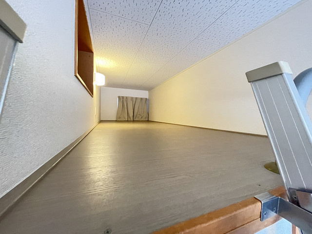 レオパレスベル芦屋の寝室