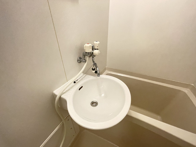 レオパレスベル芦屋の洗面所