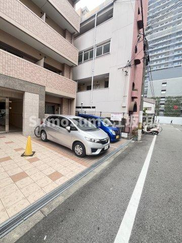パセオ十三東の駐車場|駐車スペースもあります