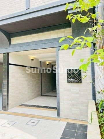 ジオエント白金台のエントランス|落ち着いたエントランスです
