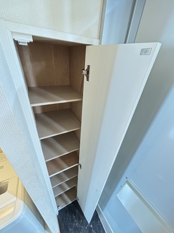 レオパレス六甲ガーデンズの収納