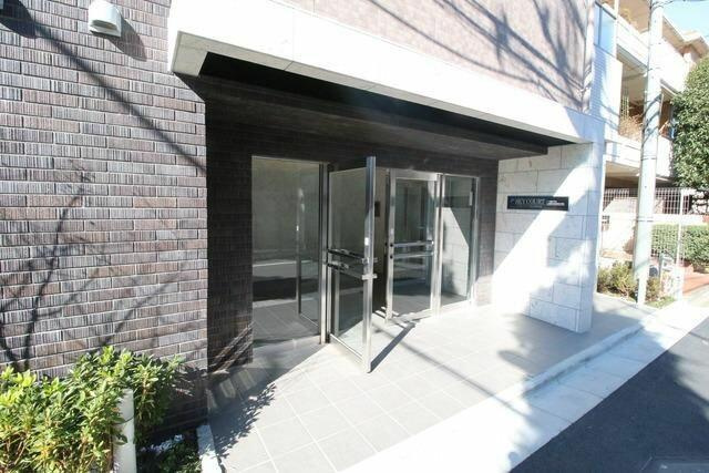 スカイコート渋谷神山町のエントランス