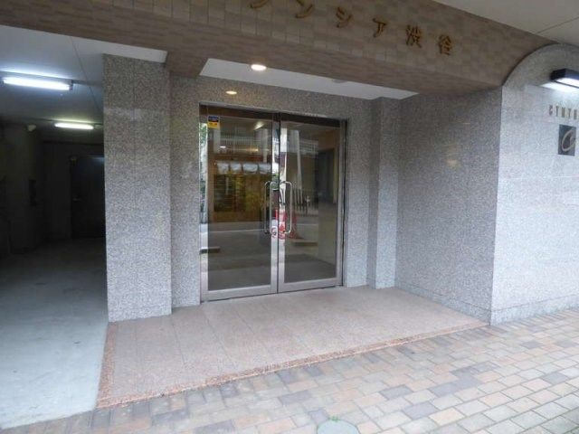 シンシア渋谷のエントランス