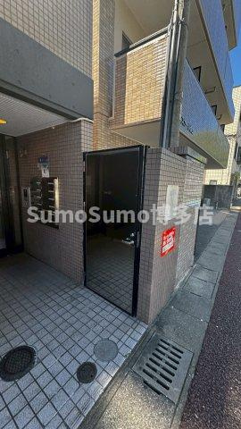 スクエア藤崎のエントランス|建物の内部です