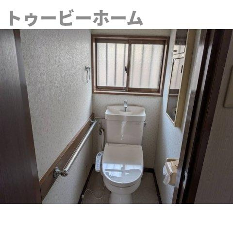 所沢市和ケ原戸建のトイレ|落ち着いたトイレです