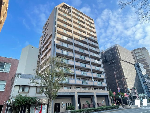 ロワールマンション西公園東の外観|綺麗に整備されている外観です☆