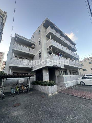 シャトレIZUMIの外観