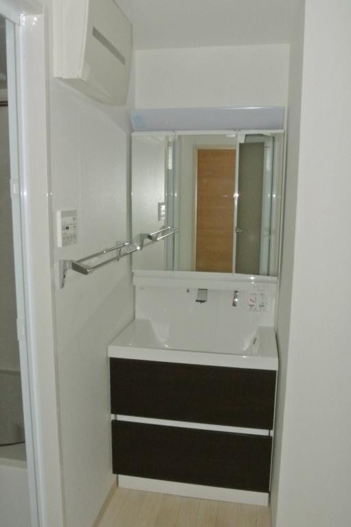 【独立洗面台】