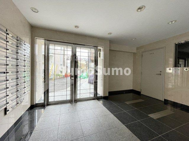 スカイコート下北沢壱番館のロビー