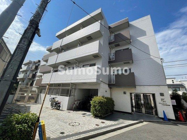 スカイコート下北沢壱番館の外観