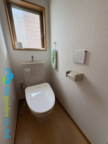 平塚市徳延　中古戸建のトイレ|2階のトイレ