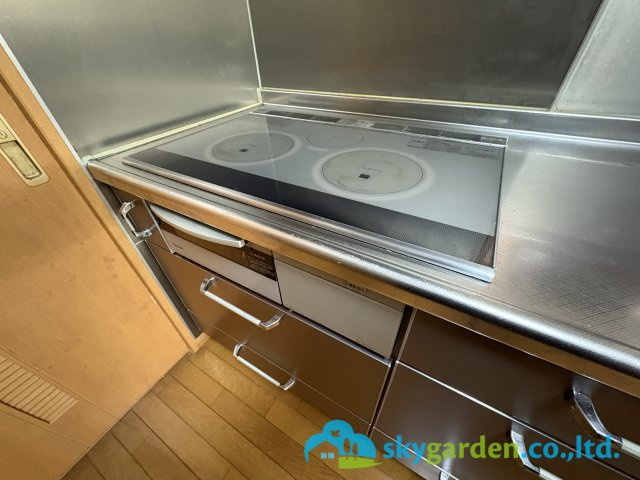 平塚市徳延　中古戸建のキッチン|IHクッキングヒーター