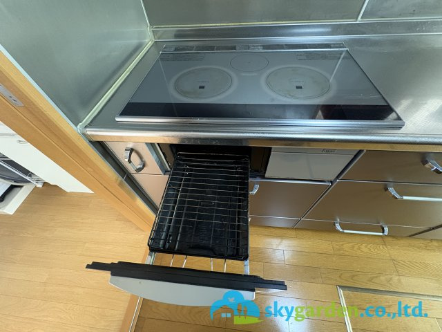 平塚市徳延　中古戸建のキッチン|IHクッキングヒーター