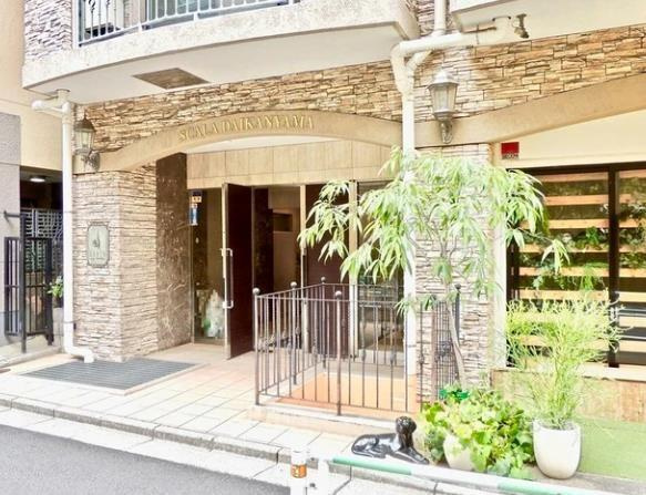 スカーラ代官山のエントランス