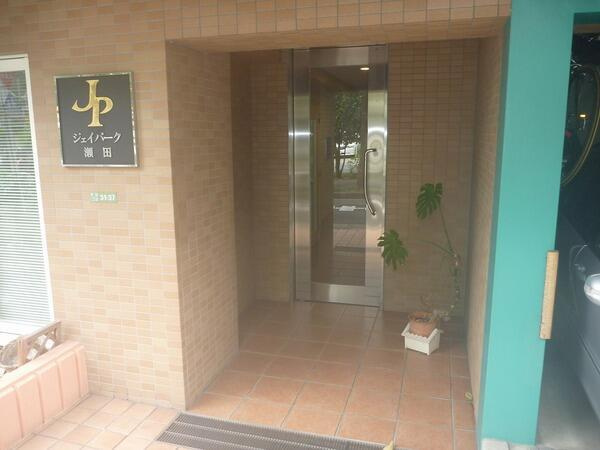 ジェイパーク瀬田のエントランス