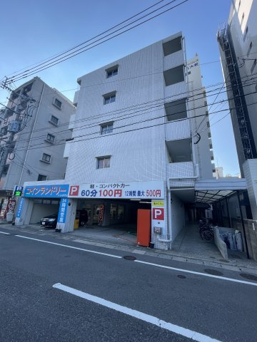 ホワイトパレス北九大前の外観|物件の外観です