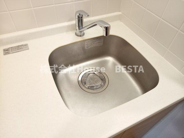 プレサンスみなと元町駅前のキッチン