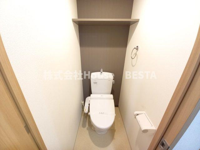 プレサンスみなと元町駅前のトイレ