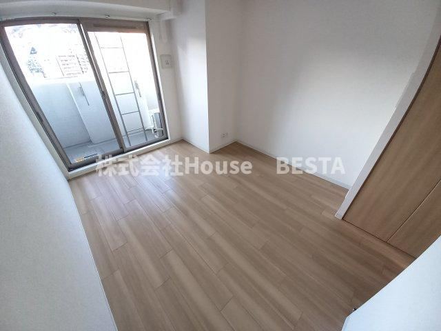 プレサンスみなと元町駅前の内装