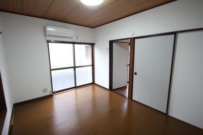 【洋室】 | 毛呂山町貸家