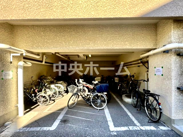 リバーパーク桜木の駐輪場|【自転車置き場】最新の空き状況や費用などの詳細は担当スタッフまでお問い合わせください。